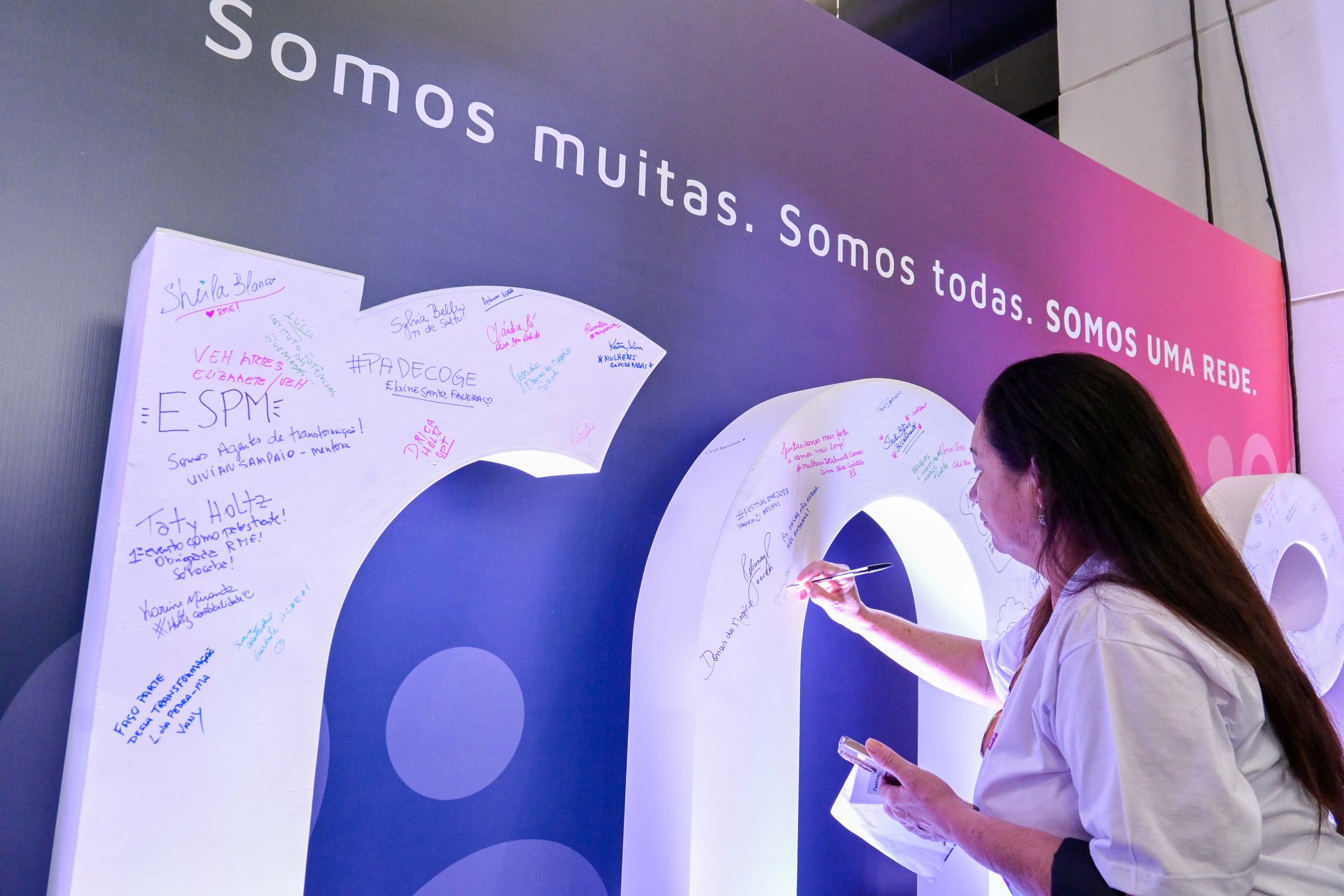 Painéis e Encontros de Negócios no Mundo RME