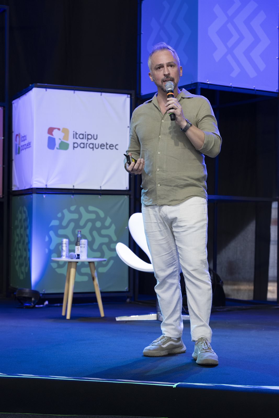 Apresentação Cultural no Palco